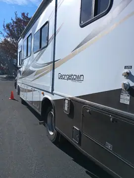 SAM's Truck Repair, Trailer and RV Repair photo 2