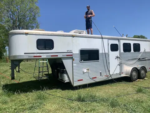 SIX STAR RV photo 3