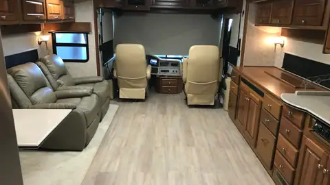 Apache RV Customs photo 3