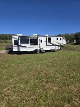 Pete's RV Service & Collision Center photo 3