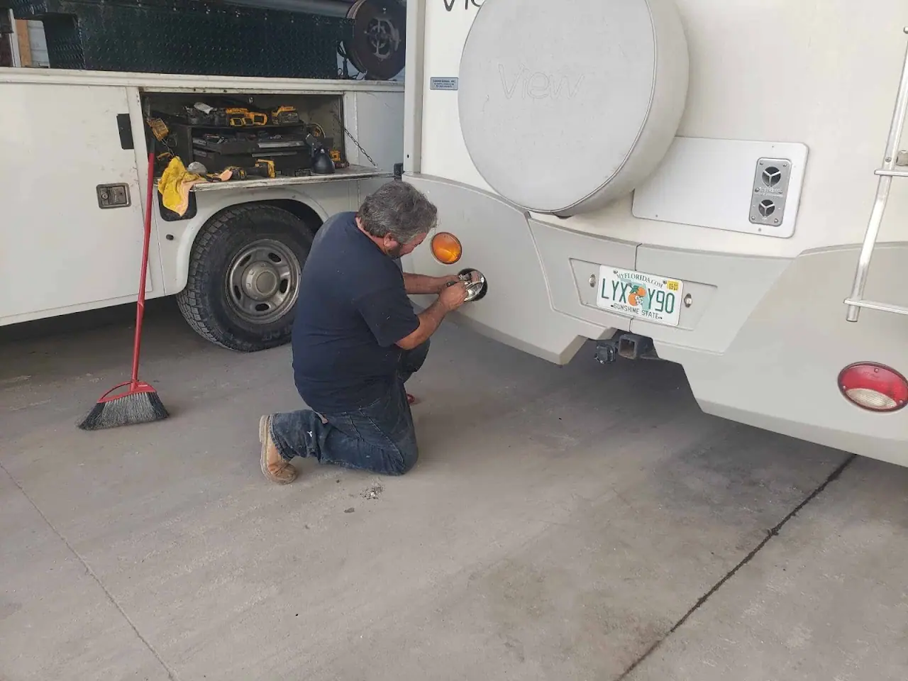 Johnson RV Fife - Service Dept, RV repair in Fife