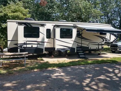 D J's RV Services photo 2