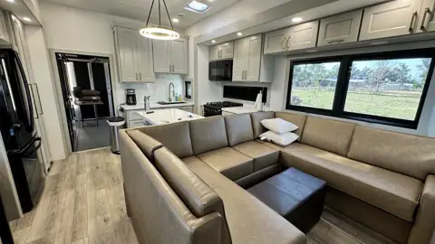 Blue Compass RV Santee photo 3