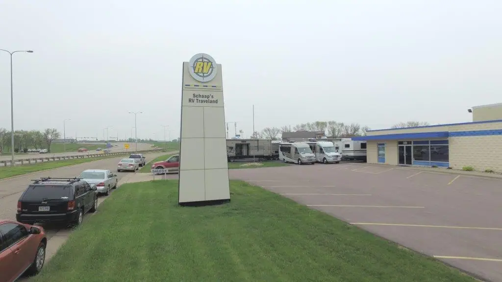 PleasureLand RV - Sioux Falls Russell St, RV repair in Sioux Falls