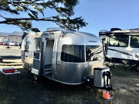 Urgent Care RV Repair & Solar photo 3