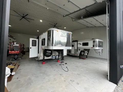 Adventure Rv photo 2