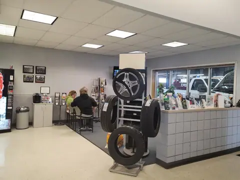 Quality Car & Truck Repair photo 3