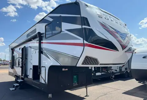 Rowley White RV photo 2