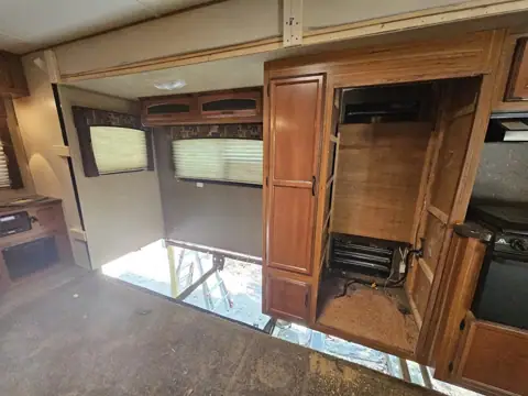 Mobile RV Repair photo 2