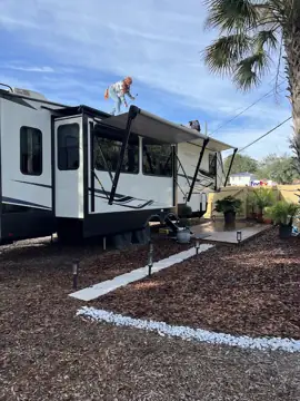Final Touch RV Detailing and RV Repairs photo 2