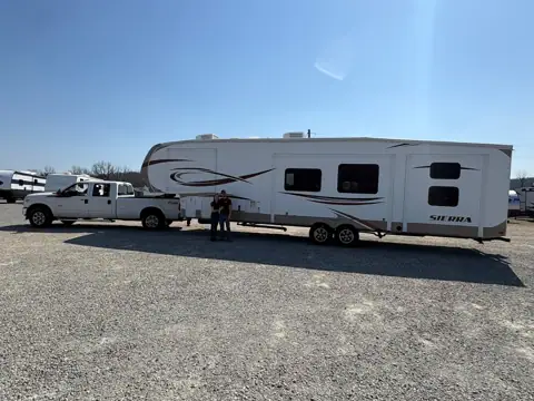 72 West Motors & RVs photo 3