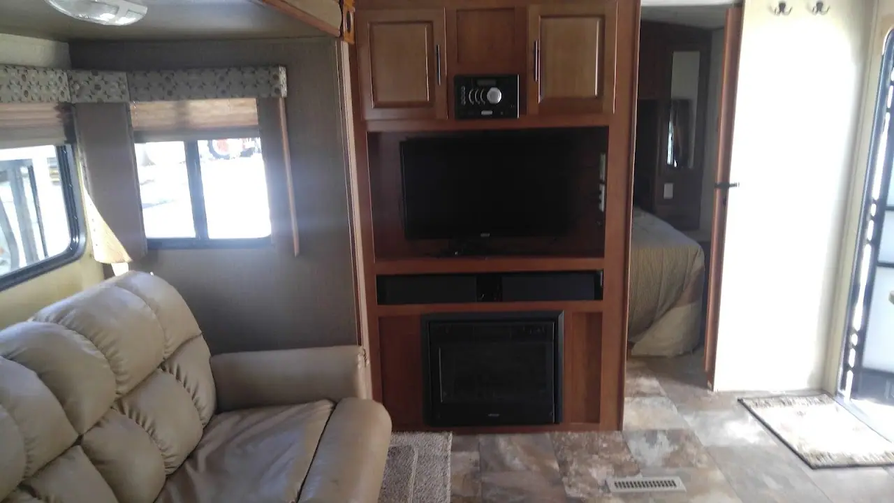 Bob's Camper & RV Inc, RV repair in Williamstown