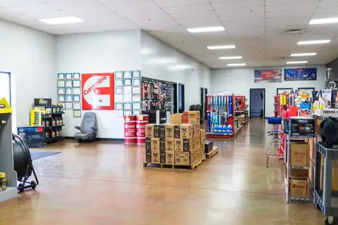The Service Company - Complete Truck Repair photo 3