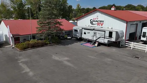 Lee's Country RV in Batesville, IN