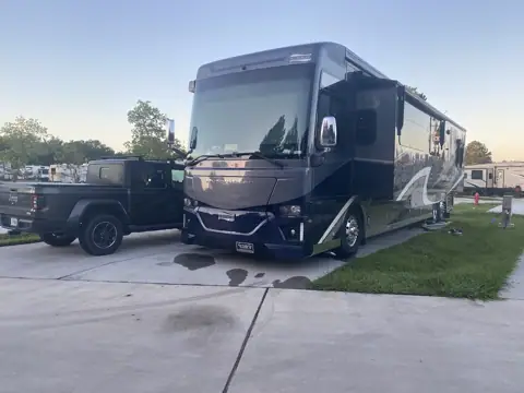 B Easy Mobile RV Repair Houston in Wallis, TX