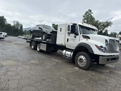 Advance Truck Support | Tires | 24/7 ROADSIDE ASSISTANCE & TOWING for TRUCKS photo 3