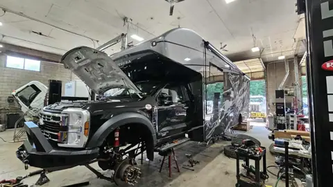 Redmond Service Center photo 3