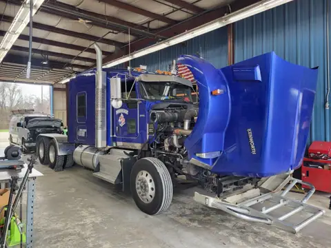 FleetPro Truck Center, Inc photo 2