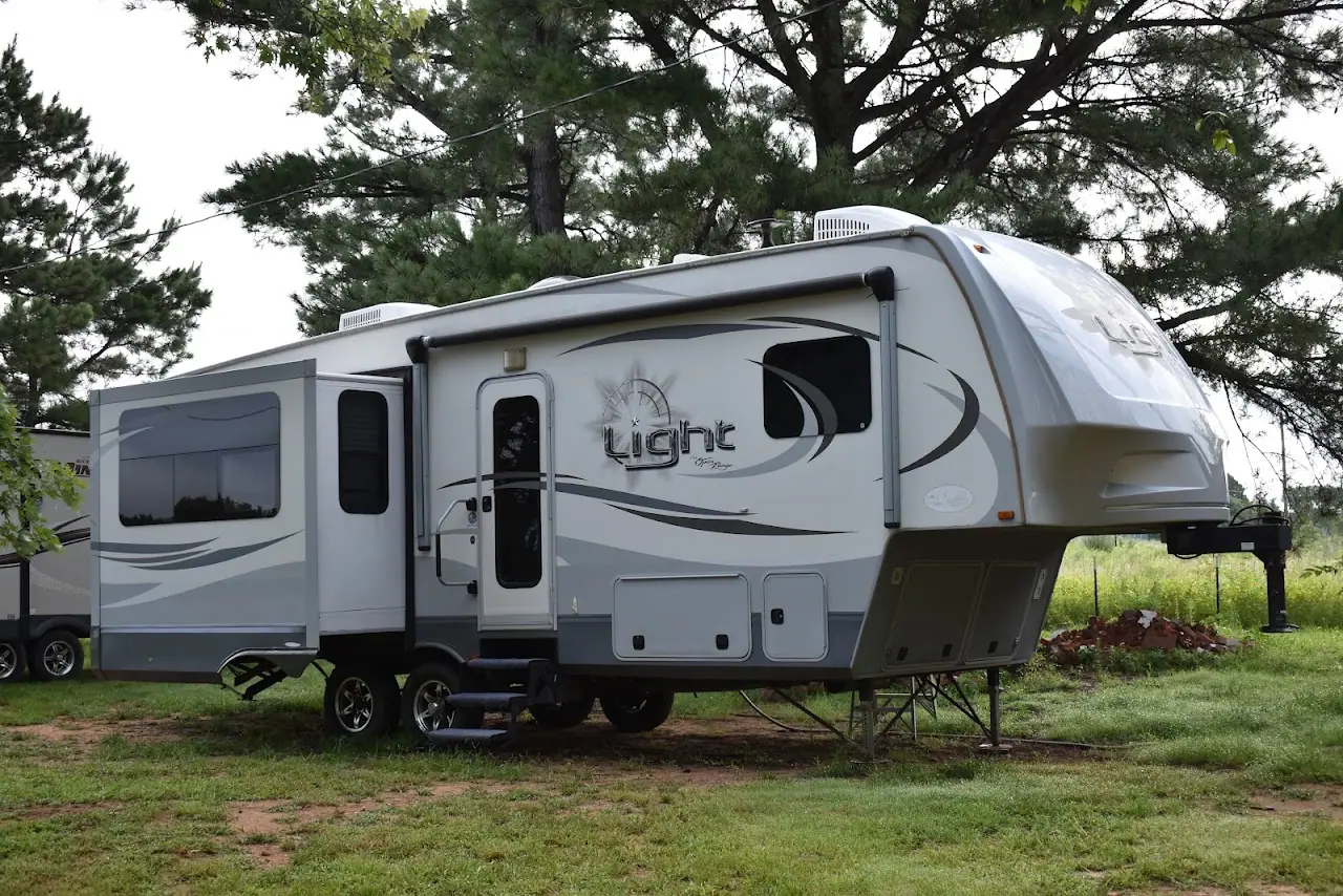 Helping Hands RV Repair services, RV repair in Wanette