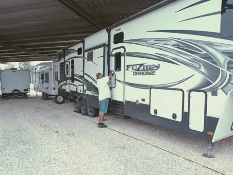 Hill Country Mobile RV Service photo 2