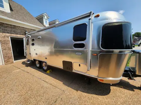 W/Out A Hitch Mobile Rv Repairs - Norfolk photo 2