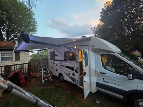 W/Out A Hitch Mobile Rv Repairs - Norfolk photo 3