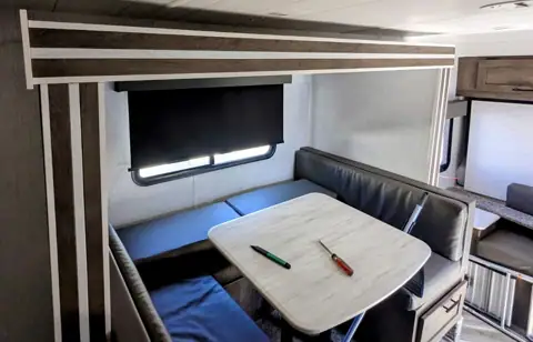Justin Custom RV photo 3