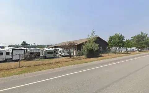 Selkirk RV Service and Repair Shop photo 2