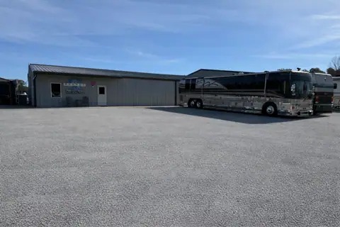 Reeves Custom Coaches Inc photo 2