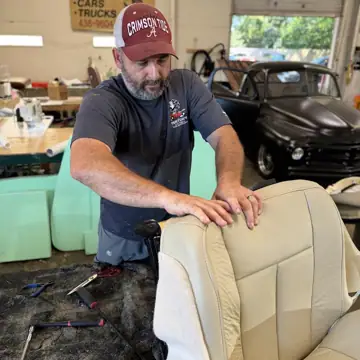 Penton's Auto Trim & Truck Accessories photo 2
