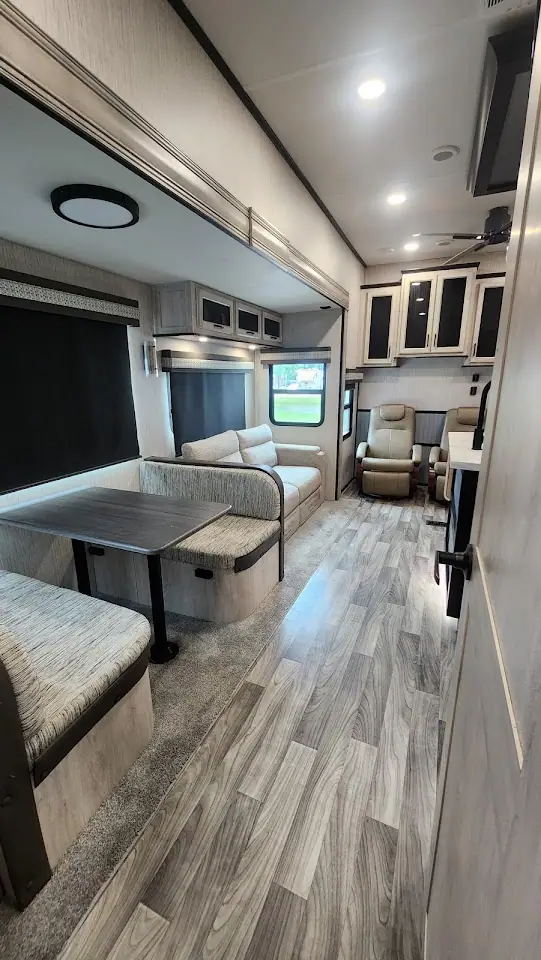 Elite Reliability RV, RV repair in Magnolia