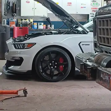Country Club Garage photo 2