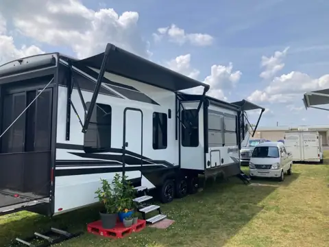 B&M Campers photo 2