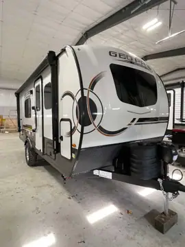 ROADHOUSE CAMPER & RV photo 2