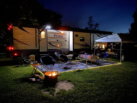 ROADHOUSE CAMPER & RV photo 3