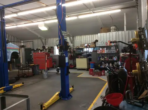 SUMMIT AUTOMOTIVE photo 3