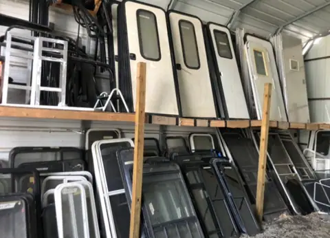 Mobile RV photo 3
