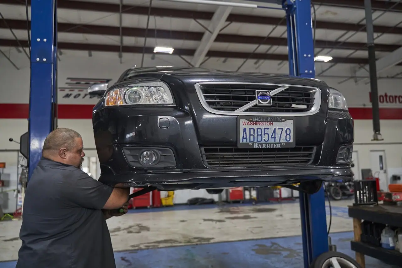 Hudson RV Center, RV repair in Poulsbo