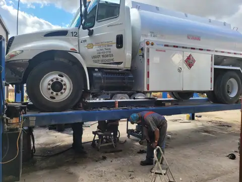 South Texas Mobile RV & Truck Repair, LLC photo 3