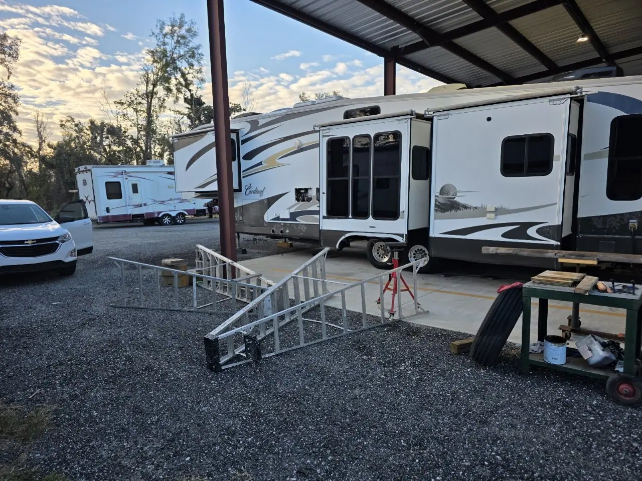 Stateline RV Repair, RV repair in Jennings