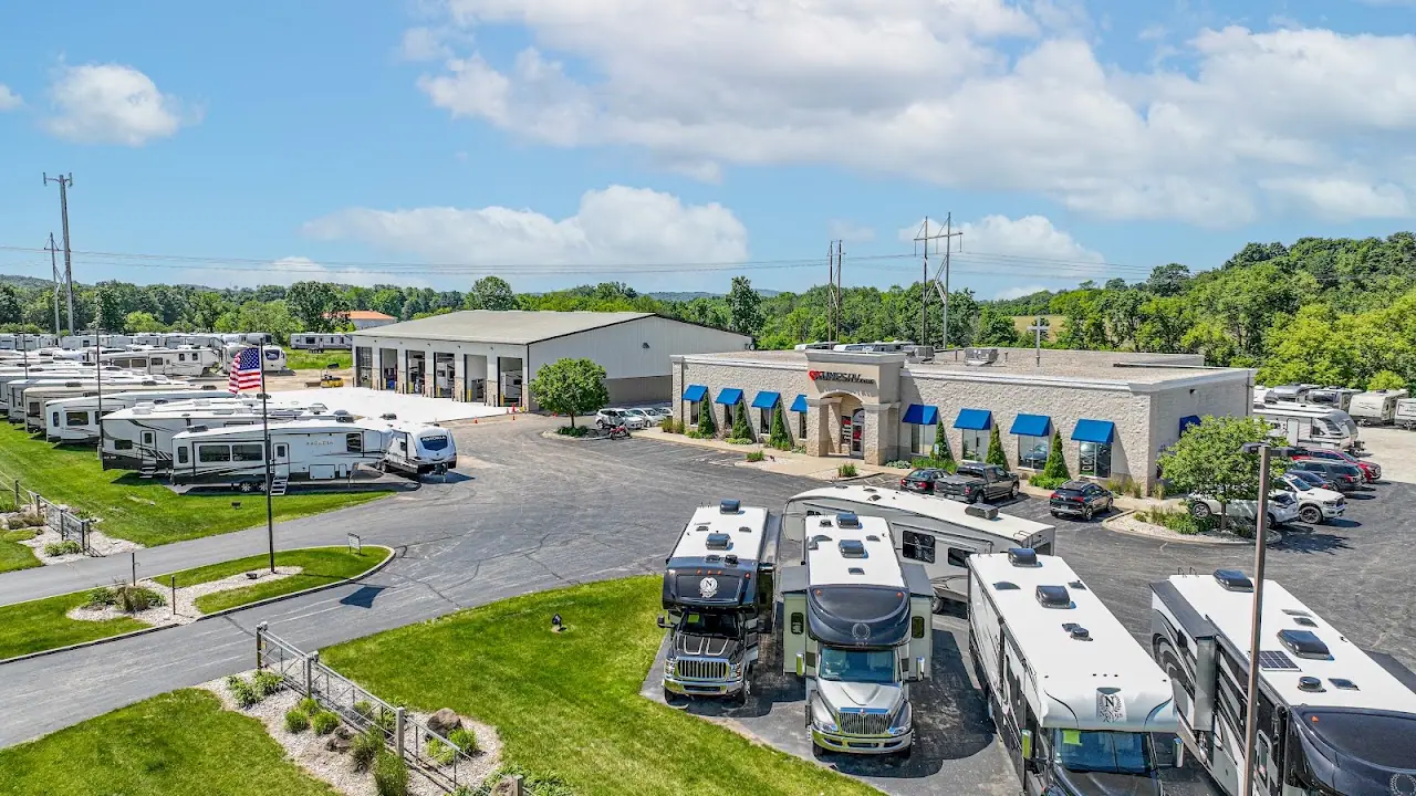 Kunes Freedom RV, RV repair in Slinger