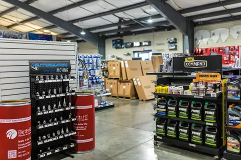 The Service Company - Complete Truck Repair photo 3